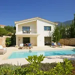 Porfyra Ideales Villa *