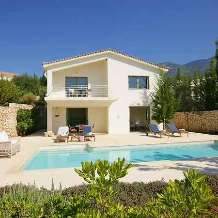Villa Porfyra Ideales